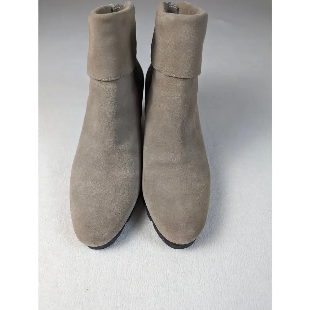 Steven by Steve Madden Boot ‎ Berkli Suede Taupe Wedge Size 8.5 Bootie Back zip